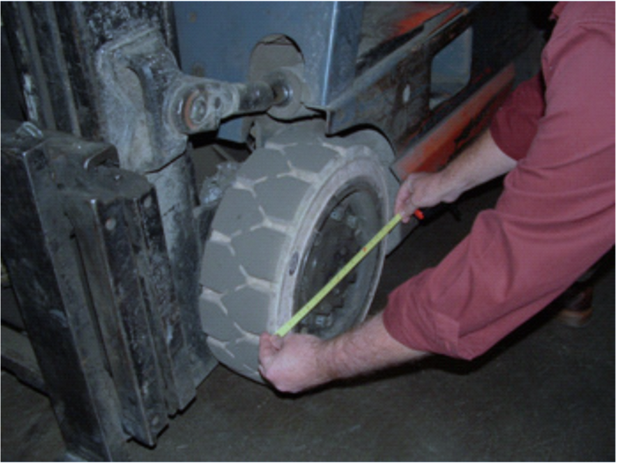 When to Replace a Forklift Tire