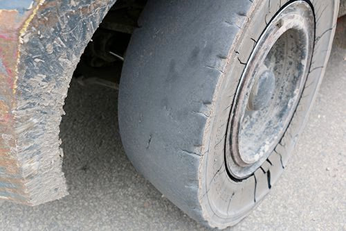 When to Replace a Forklift Tire