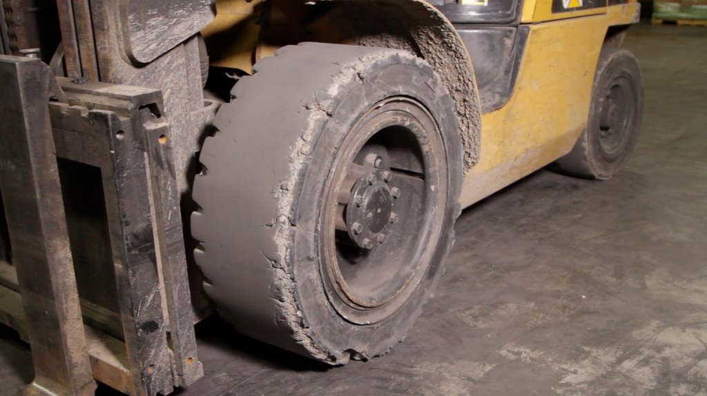When to Replace a Forklift Tire